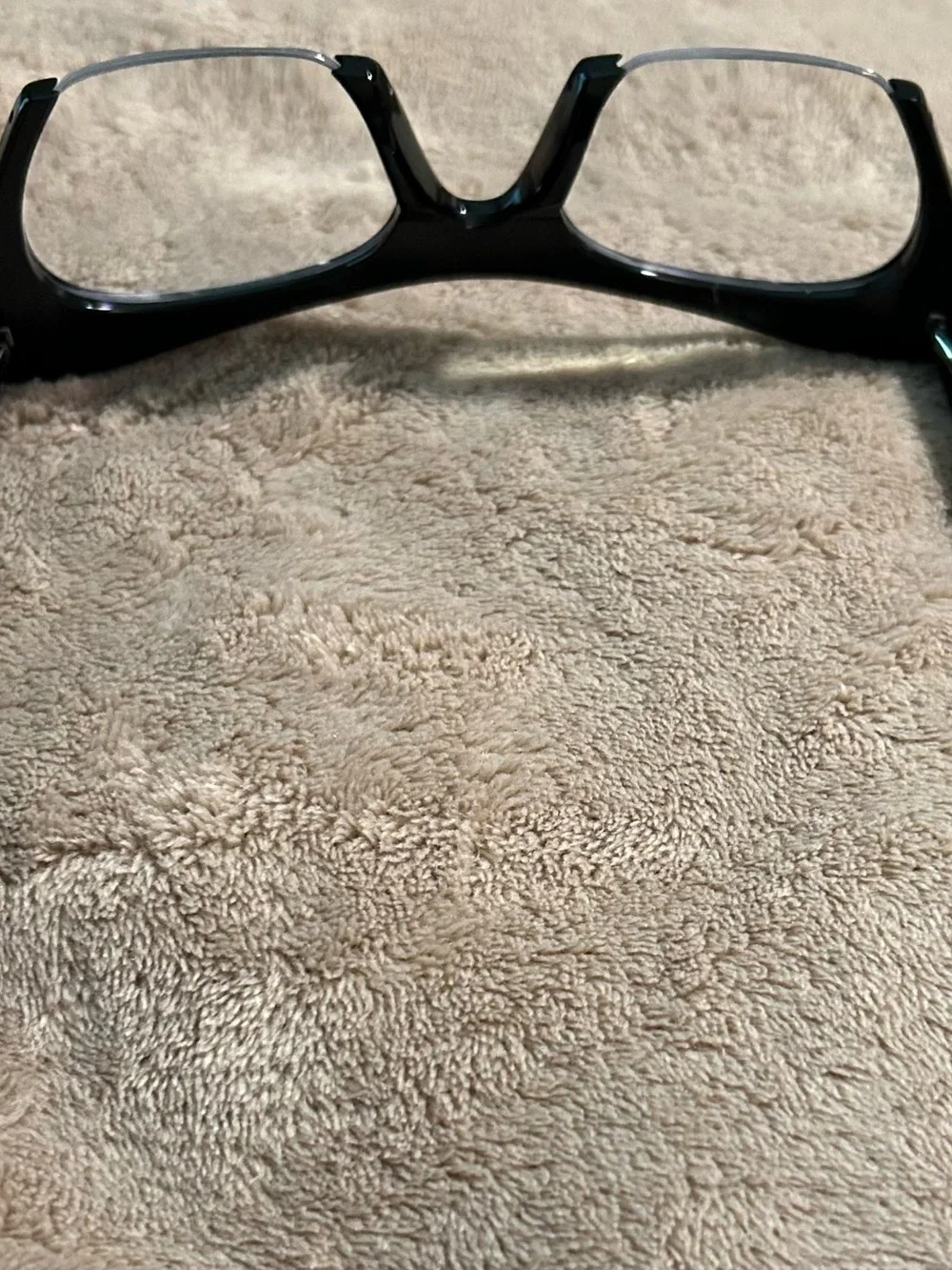 Black Cat-Eye Glasses with bottomless frame